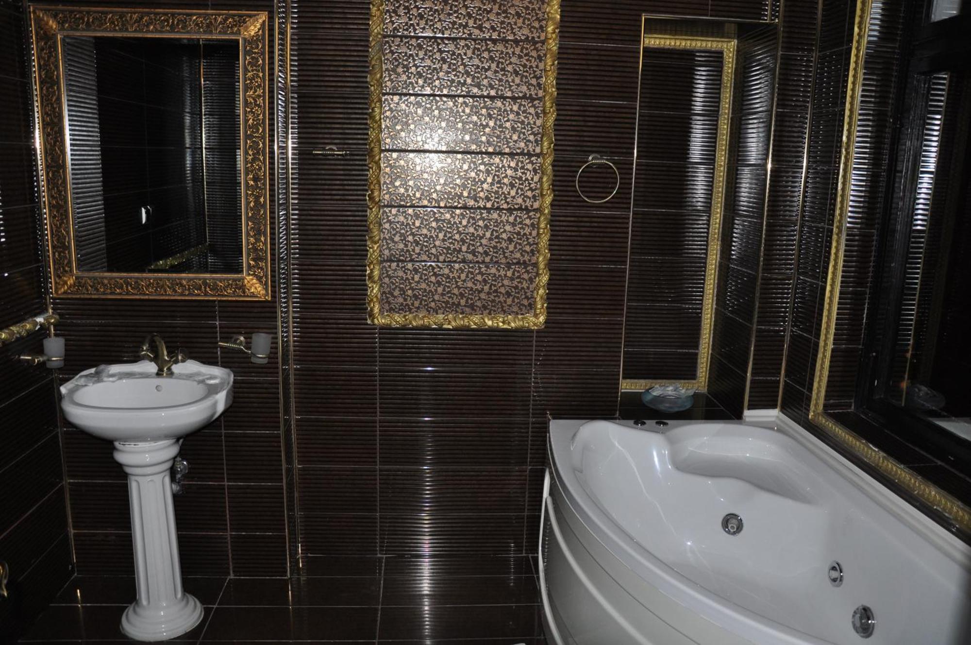 Hotel Casa Cu Farfurii Sinaia Pokój zdjęcie