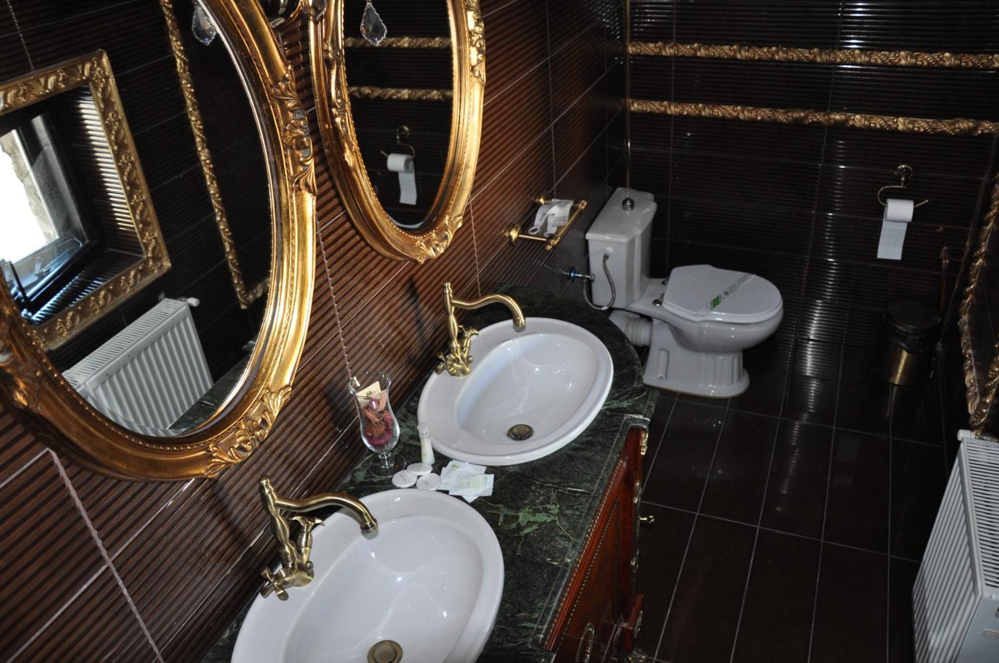 Hotel Casa Cu Farfurii Sinaia Pokój zdjęcie