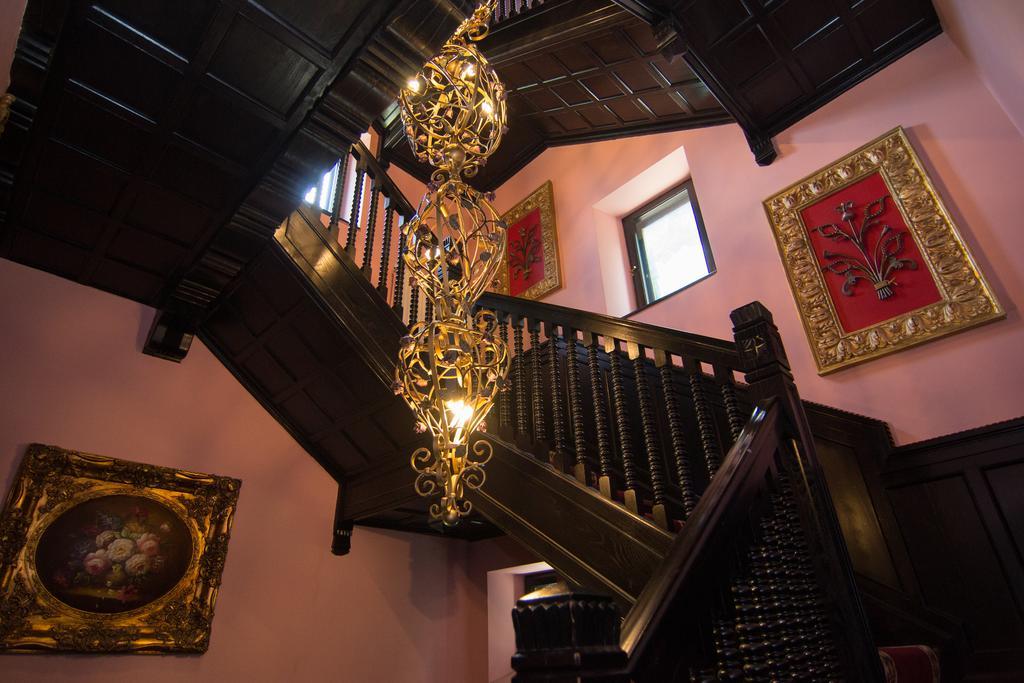 Hotel Casa Cu Farfurii Sinaia Zewnętrze zdjęcie